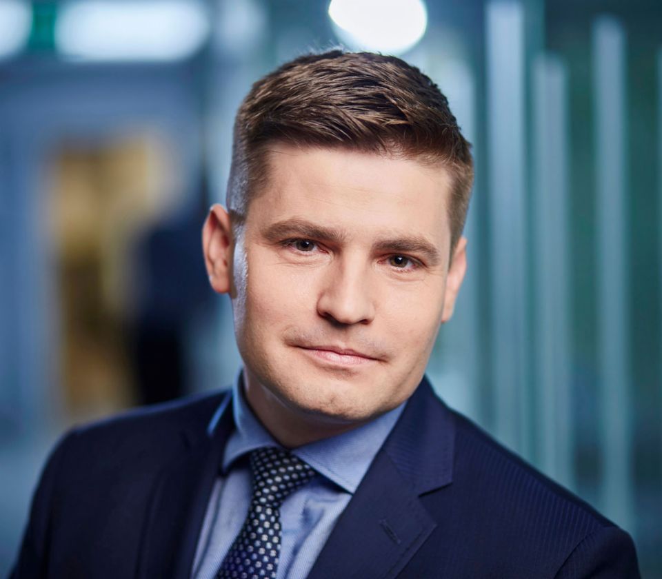 Dariusz Petynka, Managing Director EOS Poland Sp. z o.o. Dariusz Petynka, Managing Director EOS Poland Sp. z o.o.